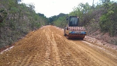 notícia: Governo do Amapá conclui 35 km de manutenção na estrada que liga Laranjal e Vitória do Jari