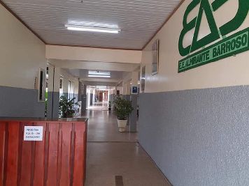 notícia: No dia da Democracia, escola estadual fará concurso de redação sobre redes sociais e opinião