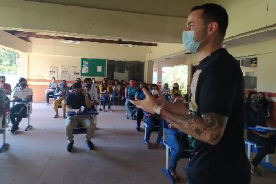 notícia: Bolsistas do Amapá Jovem terão primeira experiência profissional nas unidades Superfácil