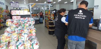 notícia: Procon fiscaliza abuso de preços em supermercados e hipermercados de Macapá e Santana