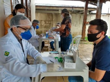 notícia: Covid-19: Governo realiza testagem rápida em profissionais do Caps