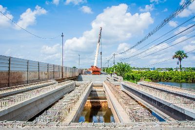 notícia: Governo do Estado finaliza montagem das vigas da nova ponte sobre a Lagoa dos Índios