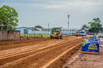 notícia:  Duplicação: Governo retoma serviço de terraplanagem na rodovia Duca Serra 