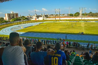 notícia: Estádio Olímpico Zerão sedia campeonato amapaense de futebol profissional