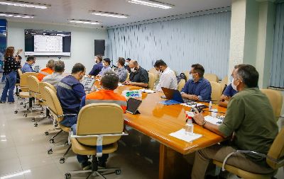 notícia: Governo vai auxiliar municípios para alcançarem a meta de vacinação contra a covid-19