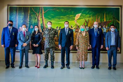 notícia: Dia do Exército: Comando destaca parceria em homenagem a governantes do Amapá