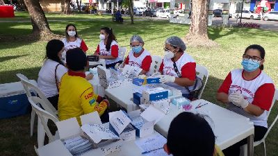 notícia: Programação “Dezembro Vermelho” inicia com teste rápido e distribuição de kit de prevenção