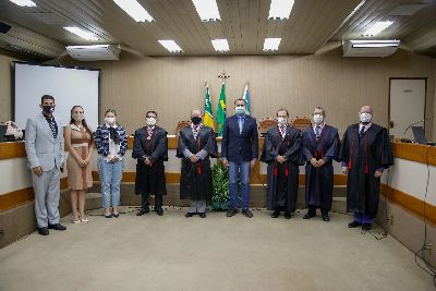 notícia: Waldez participa da posse do novo desembargador do Tjap