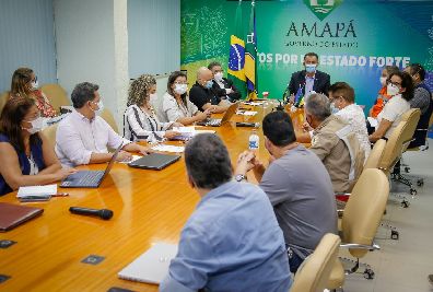 notícia: Governador avalia adotar medidas mais rígidas para contenção do avanço do novo coronavírus