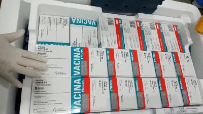 notícia: #VacinaAmapá: remessa destinada à segunda dose chegou ao estado neste domingo, 20