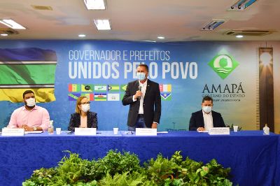 notícia: Governador e prefeitos abrem fórum debatendo Plano Estadual de Vacinação e Educação