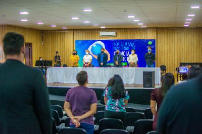 notícia: No Amapá, estudos científicos sobre o açaí são destaques na Semana Nacional de Ciência e Tecnologia