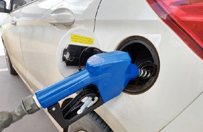 notícia: Amapá vota por congelamento de preço médio da gasolina e diesel para amenizar reajustes futuros