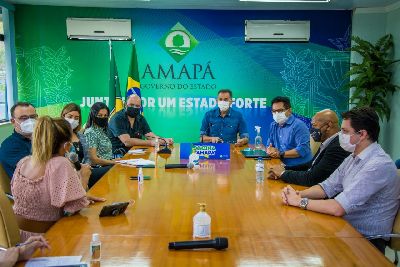 notícia: Governo do Amapá amplia auxílio de R$ 1,5 mil para empreendedores do turismo e dialoga com outros setores do Comércio