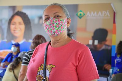 notícia: 'A cesta chegou na hora certa para quem precisa', diz parteira de Santana sobre programa Comida em Casa