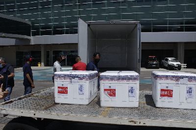 notícia: Amapá recebe novo lote de vacinas com 29.250 de doses de Astrazeneca