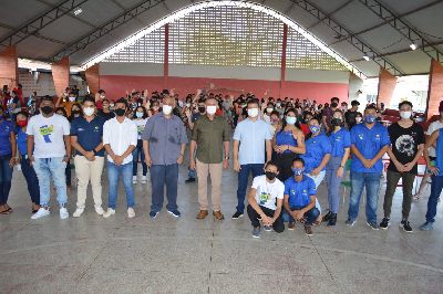 notícia: Em Laranjal do Jari, Waldez destaca protagonismo da juventude amapaense