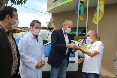 notícia: Hospital da Mulher Mãe Luzia ganha reforço com doação de ambulância pela CBF