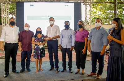 notícia: Moradores de Macapá e Santana são beneficiados com o Programa E+ Geladeira Nova, no Amapá