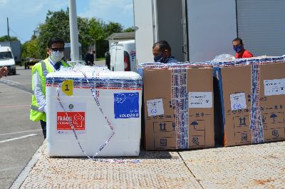 notícia: Covid-19: GEA recebe mais um lote de vacinas, somando 40.610 doses nesta semana