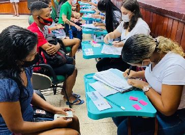notícia: Campanha de 12 horas de imunização contra covid-19 alcança mais de 10,7 mil pessoas em Macapá