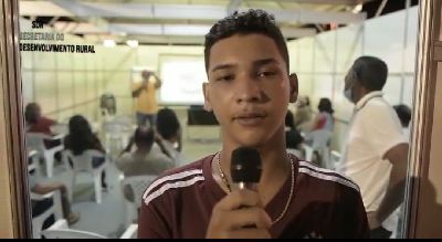 notícia: Governo oferta qualificação profissional para  bolsistas do Amapá Jovem em Laranjal do Jari 