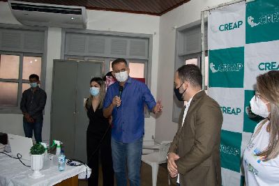 notícia: Governo inicia entrega de kits ostomizados para pacientes atendidos pelo Creap