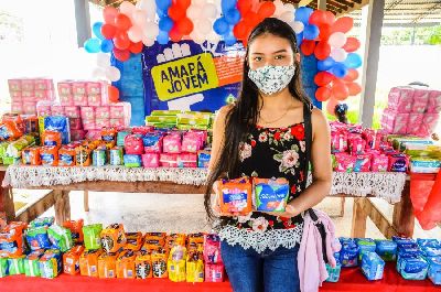 notícia: Dignidade Menstrual: bolsistas do Amapá Jovem arrecadaram 9 mil absorventes íntimos para doação