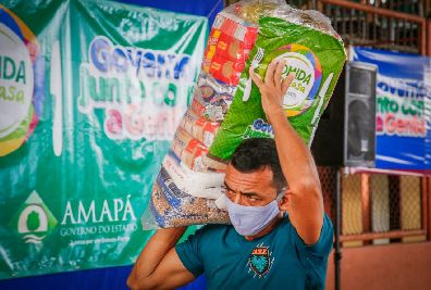 notícia: Governo distribui mais de 7 mil cestas do Comida em Casa para igrejas e instituições da sociedade civil