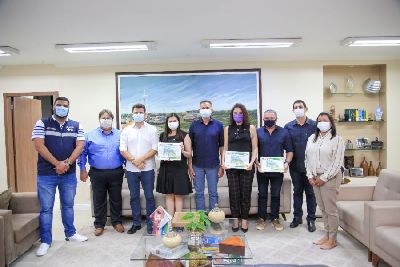 notícia: Comitê médico de enfrentamento à covid-19 recebe homenagens do Governo do Amapá