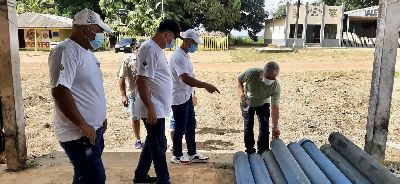 notícia: Governo inicia instalação da rede de água na comunidade de Piquiá, em Amapá