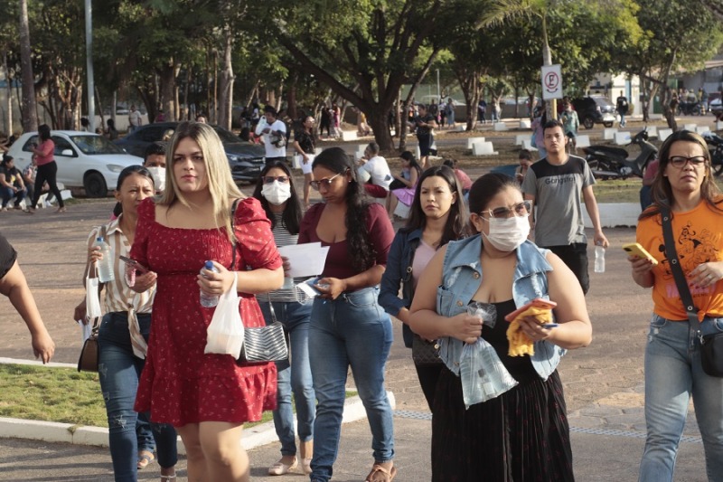 notícia: Concurso da Educação: 1ª etapa do certame tem quase 10% de abstenção; veja número de faltosos por turno