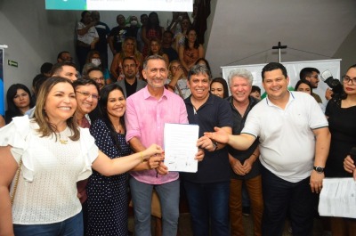 notícia: Governo do Estado e CEA Equatorial firmam termo de cooperação para iluminação da Fortaleza de São José