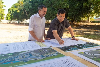 notícia: Waldez e Davi apresentam área e projeto do novo Hospital de Emergências de Macapá