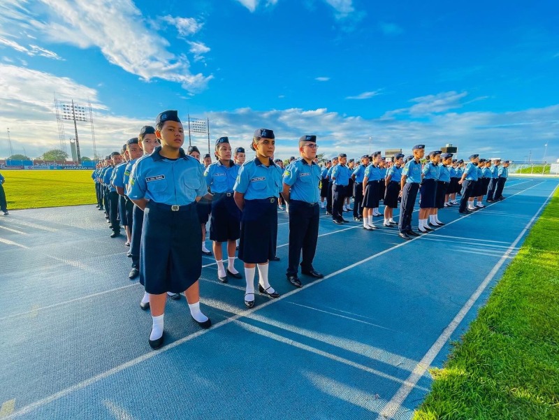 notícia: Cerimônia de aposição de luvas marca a valorização do ensino militar na Escola Antônio Messias