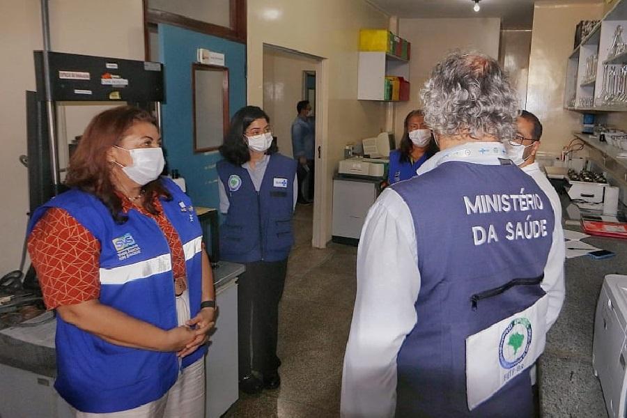 notícia: Governo e Ministério da Saúde investigam dados laboratoriais para traçar estratégias de enfrentamento a surto de síndromes gripais