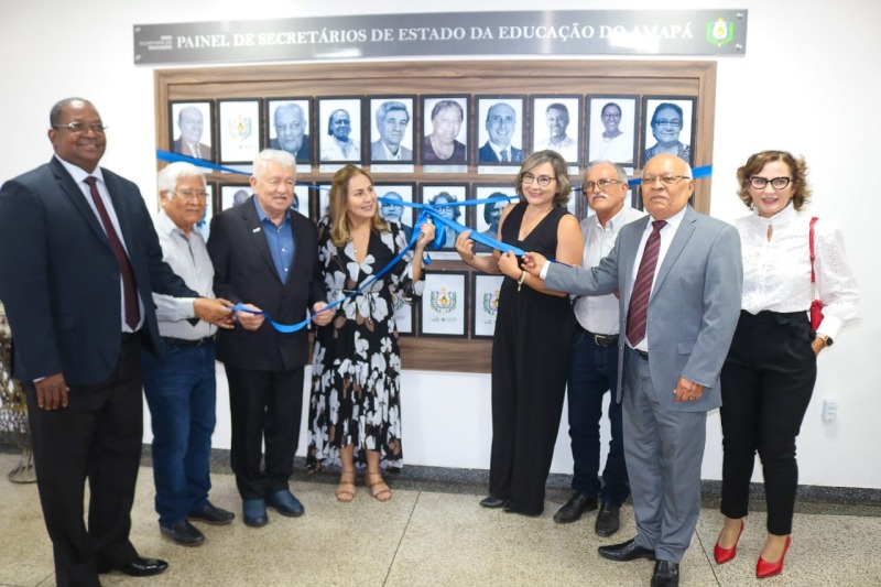 notícia: Governo homenageia ex-secretários de Educação do Amapá