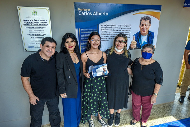 notícia: Professor vítima da covid-19 é homenageado com nome da primeira escola do Conjunto Miracema 