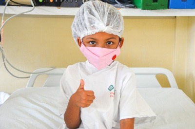 notícia: Programa Mais Visão inicia oferta de cirurgias de estrabismo para crianças e adolescentes