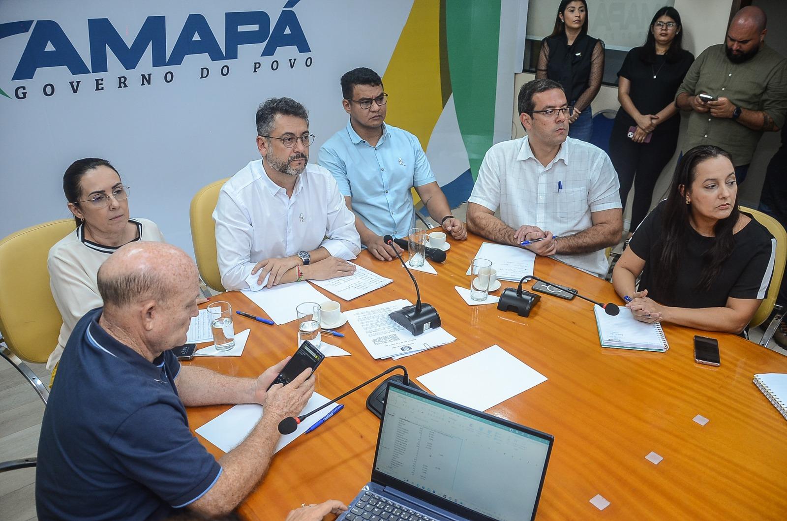 notícia: Governador se reúne com prefeitos e secretários de saúde dos 16 municípios para tratar do surto de doenças respiratórias no Amapá