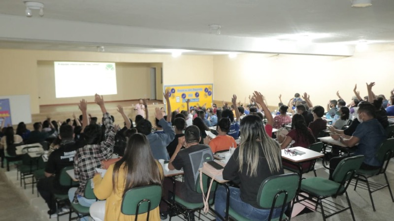 notícia: Novo Saber: Governo realiza formação para fortalecer o protagonismo de estudantes nas escolas