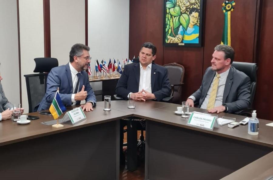 notícia: Governador do Amapá encontra ministro da Agricultura para tratar de investimentos que beneficiam o setor produtivo