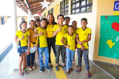 notícia: 'Os alunos estão encantados com a nova escola', diz pedagoga durante entrega de unidade em Laranjal do Jari