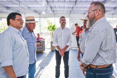 notícia: ‘Diálogo e posicionamento firme do governador Clécio Luís fortalecem a defesa agropecuária no Amapá’, destaca presidente da Agência Sanitária de Ron