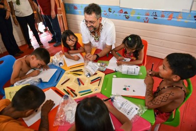 notícia: Governo do Amapá fortalece a educação indígena com reforma de escolas em aldeias