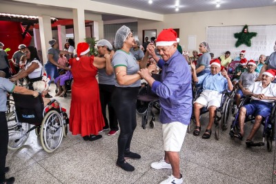 notícia: ‘Agora, posso dar uma volta pela cidade’, comemora idoso acolhido pelo abrigo São José ao ganhar bicicleta 