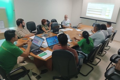 notícia: Governo do Estado participa do balanço anual do Comitê Gestor do Fundo Iratapuru, em Laranjal do Jari