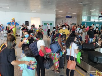 notícia: Governo do Amapá instala receptivo turístico de carnaval no Aeroporto Internacional de Macapá