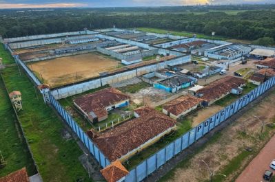 notícia: Governo do Amapá ativa novo pavilhão do Iapen com transferência de mais de 240 detentos