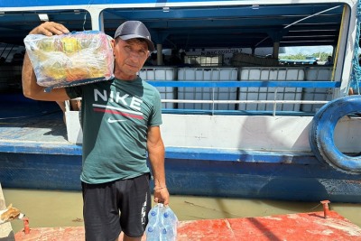 notícia: 'É um auxílio que ameniza a nossa situação', conta pescador do Bailique atendido em ação humanitária do Governo do Amapá 